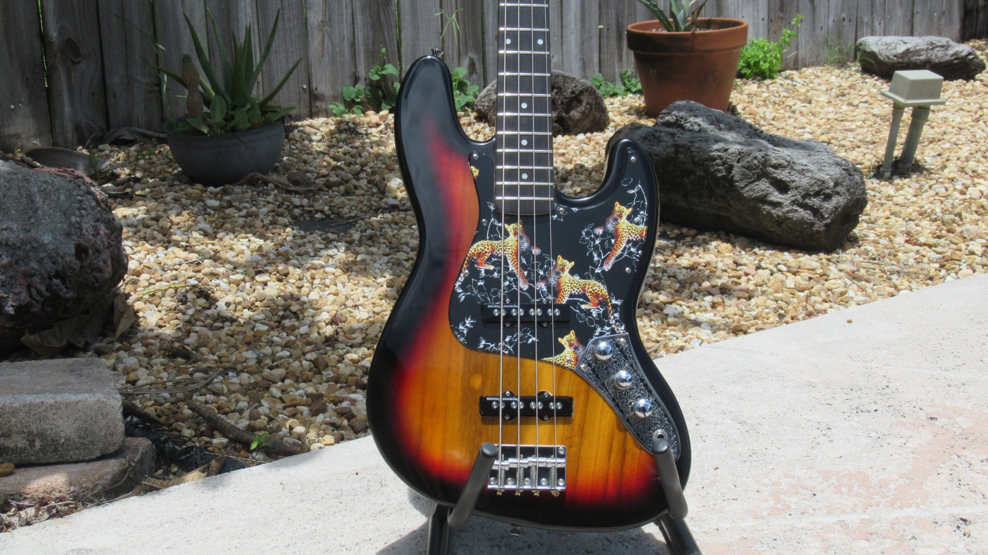 Gazzbass JB1-A Tribute